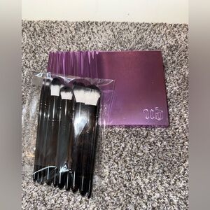 Urban decay “beauty with an edge” eye shadow palette and brushes